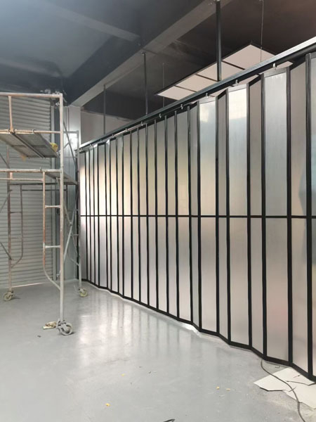 水晶折疊門(mén)安裝